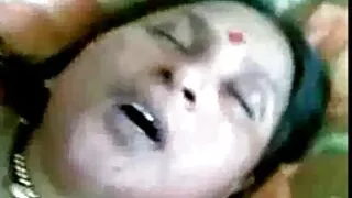 দাড়িওয়ালা মাচো তার মুখের উপর তার যোনি স্টাফ করেছে বাংলা হট সেক্স ভিডিও এমন একটি মেয়ের ক্লিট যত্ন করে