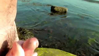 একটি কুকুরের অবস্থানে বিবাহিত কিছু লুঠের সাথে একটি নগ্ন চর্মসার যোনি চোদা সেক্স বাংলা ভিডিও